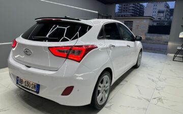 Hunday I 30- 130SN (via Kociu Rental)