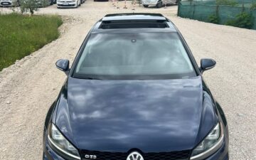 VW Golf (via RentalCar DXH)