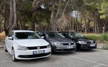 VW Jetta 2017 Ose e ngjashme (Mënyra e Pentarentit)