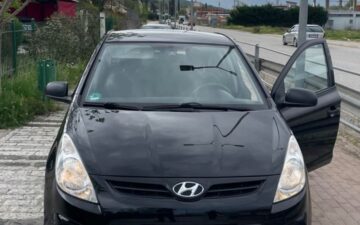 Hunday I 20 (via Kociu Rental)
