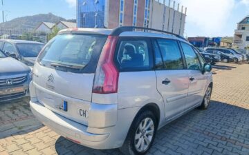 Забронировать Citroen Grand 