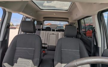 Rent Ford Turneo 