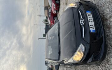 Hunday Accent (via Troci Rental)