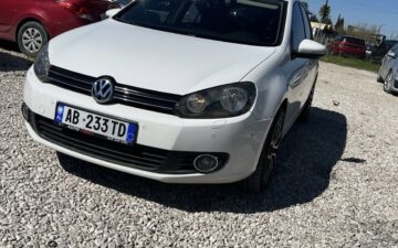 VW Golf 6 (via Troci Rental)