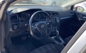 VW Golf 7 (via Troci Rental)