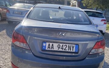Hunday Accent (via Troci Rental)