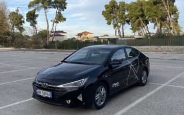 Hunday ELANTRA 2020 or similar (a través de PentaRent)