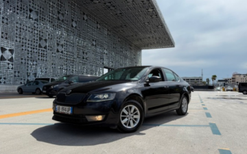 Skoda Octavia AB 894 UP or similar (via AutoRentals)