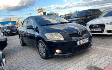 Забронировать Toyota Auris 