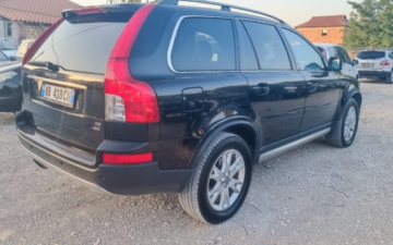 Volvo Volvo XC90 (via AutoRentals)