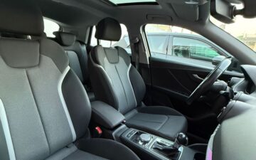 Audi Q2 (via Omaris Rental)