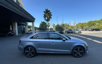 Audi Audi A3 (via RentalCar DXH)