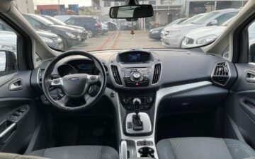 Забронировать Ford Grand C-Max 