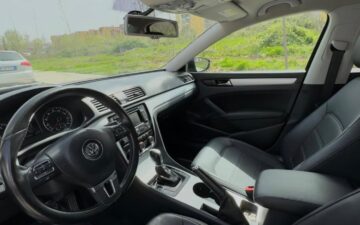 VW PASSAT (via Kociu Rental)