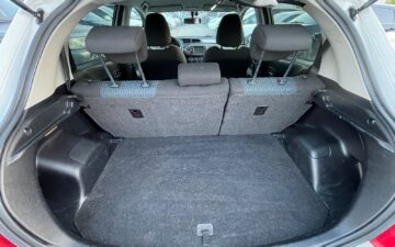 Забронировать Toyota Yaris AB 386 ОС 