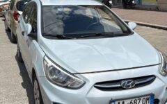 Hunday ACCENT AUTOMAT (via Kociu Rental)