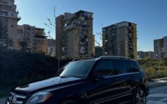 Mercedes GLK (via Kociu Rental)