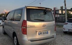 Hunday H1 starex (via Troci Rental)