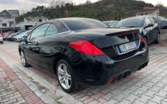 Peugeot 308 UN B 138 RZ 