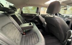 VW vw passat (via AutoRentals)